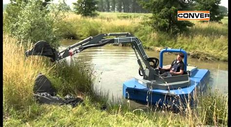 The Conver C550, A Compact Amphibious Excavator! 